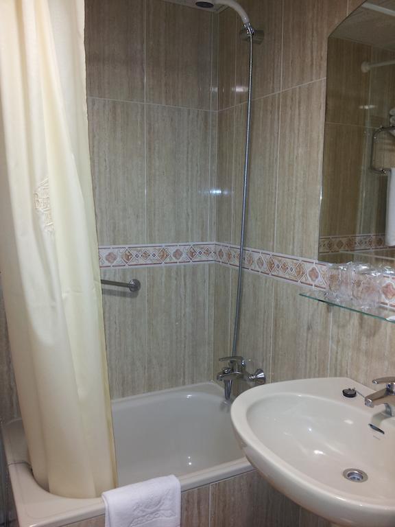 Begona Playa Hotel Gijon Phòng bức ảnh